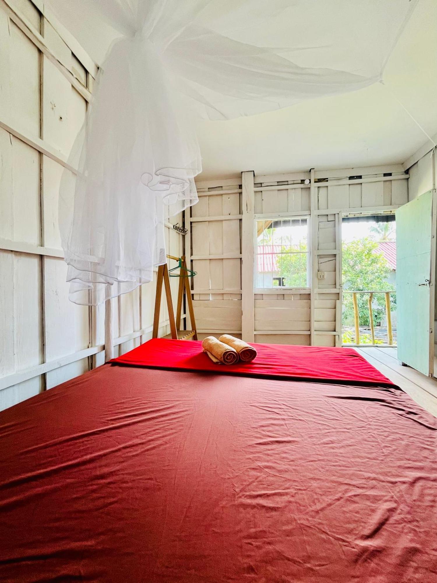Happiness Guesthouse Koh Rong Sanloem Extérieur photo